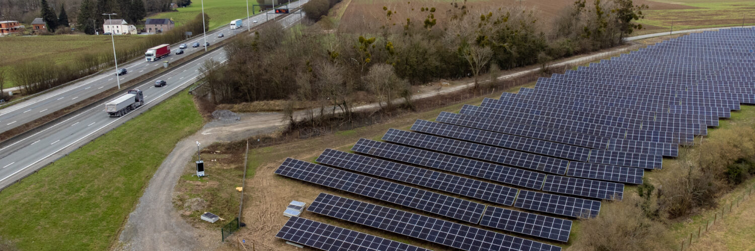 découvrez les solutions innovantes de panneaux photovoltaïques à namur. profitez d'une énergie renouvelable et économique pour votre habitation ou entreprise, tout en contribuant à la protection de l'environnement.