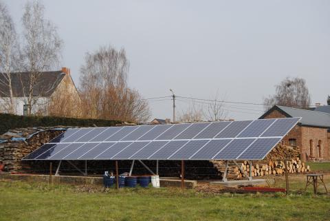 découvrez nos solutions de panneaux photovoltaïques à namur pour réduire votre facture d'électricité et adopter une énergie durable. profitez d'une installation professionnelle et d'un accompagnement personnalisé pour optimiser votre production d'énergie solaire.