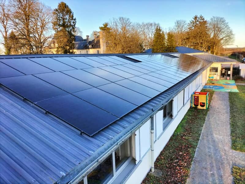 découvrez notre service d'installation de panneaux photovoltaïques à reims. en tant qu'installateur local, nous vous accompagnons dans la transition énergétique en vous proposant des solutions adaptées à vos besoins. profitez d'une énergie renouvelable et réduisez vos factures d'électricité grâce à notre expertise.