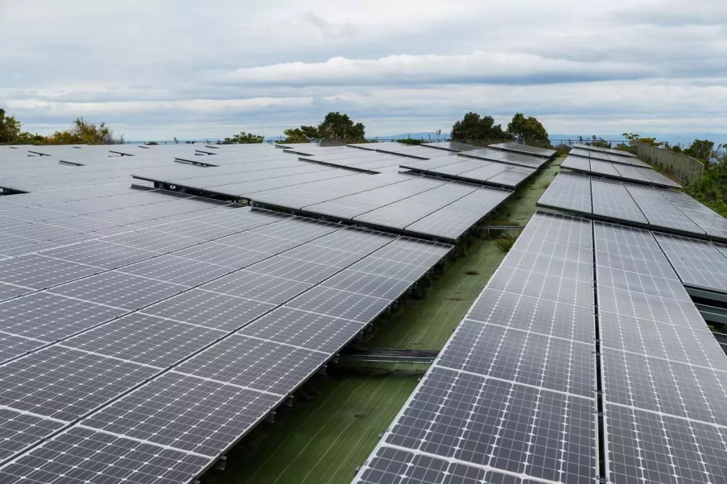 découvrez l'expertise d'un installateur local de panneaux photovoltaïques à reims. profitez d'une énergie renouvelable et réalisez des économies sur votre facture d'électricité grâce à des solutions adaptées à vos besoins. contactez-nous dès aujourd'hui pour un devis personnalisé!