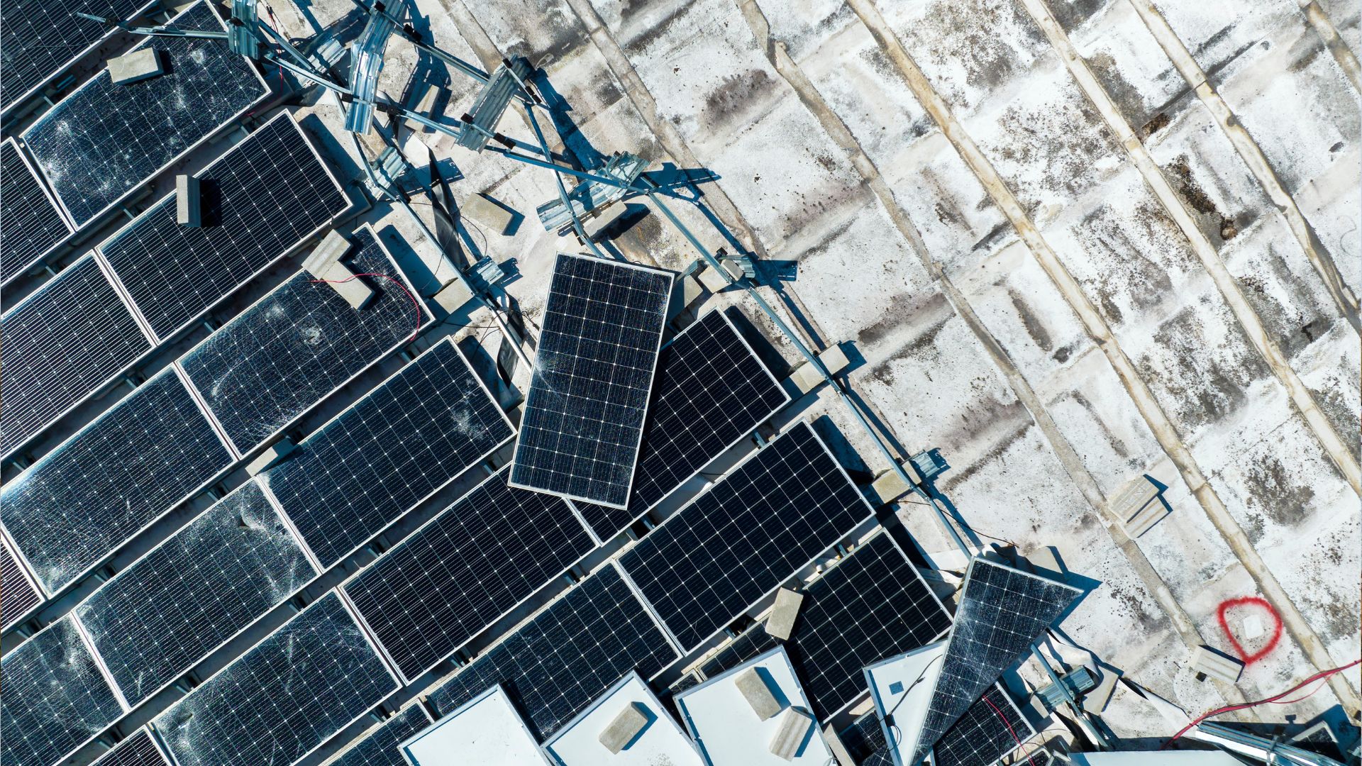 découvrez les avantages des panneaux solaires : une solution écologique et économique pour produire votre propre énergie renouvelable. informez-vous sur leur installation, leur entretien et comment ils peuvent réduire vos factures d'électricité tout en préservant l'environnement.