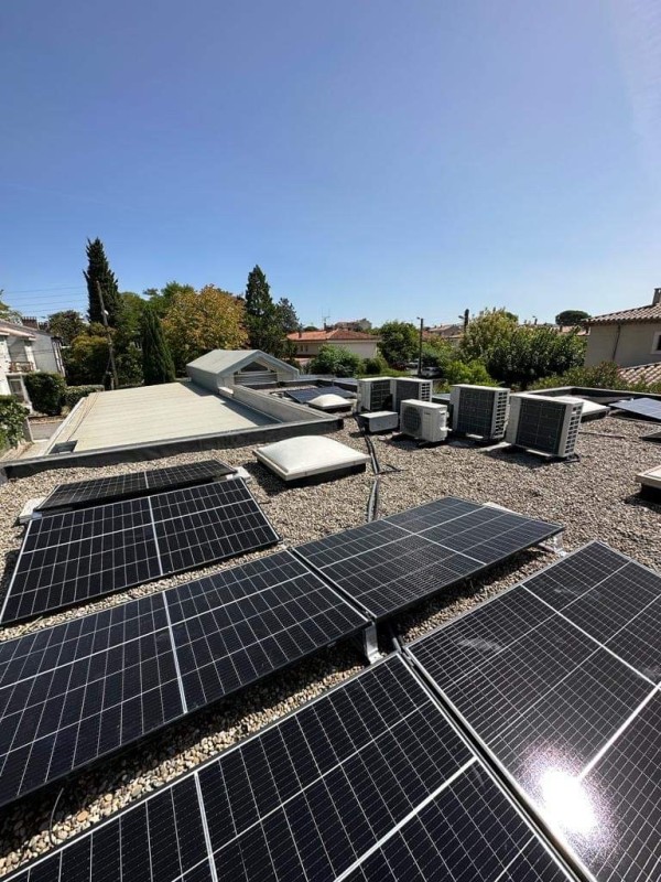 découvrez les panneaux solaires durables, une solution écologique et économique pour produire votre propre énergie. profitez de technologies innovantes qui respectent l'environnement tout en réduisant vos factures d'électricité. optez pour l'énergie solaire durable et participez à la transition énergétique!