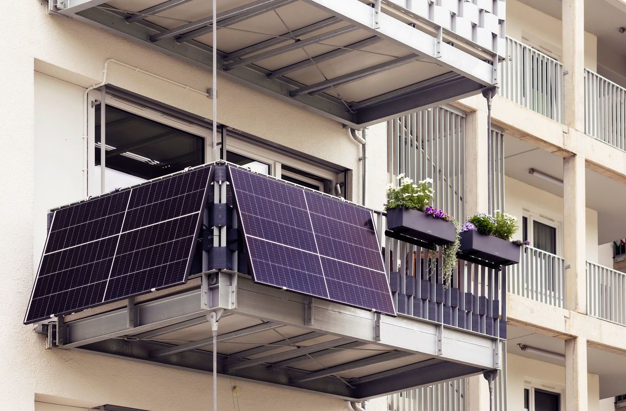 découvrez des panneaux solaires esthétiques qui allient performance énergétique et design moderne. transformez votre toiture en un espace élégant tout en contribuant à la protection de l'environnement.