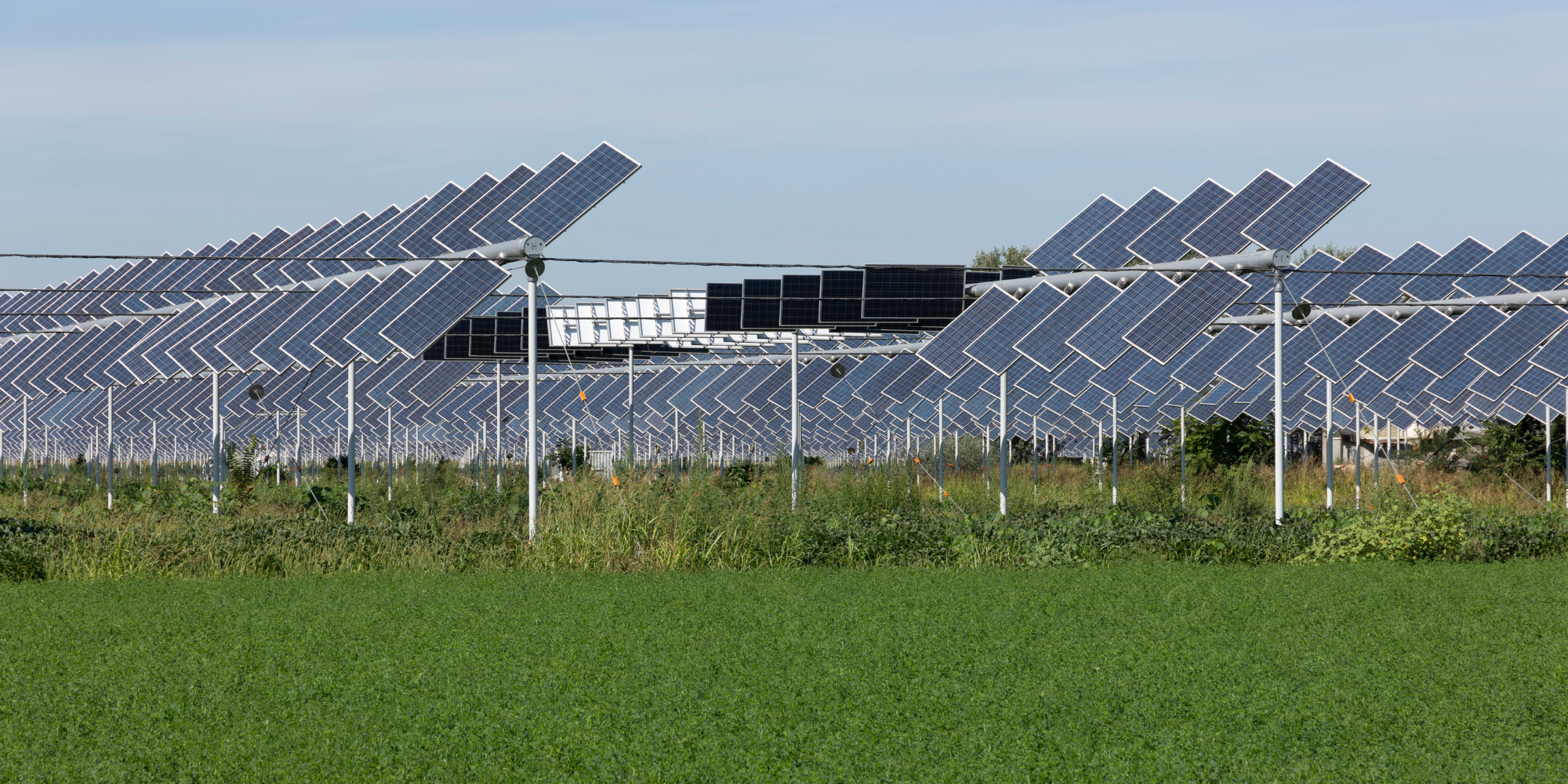 découvrez les avantages du photovoltaïque pour votre énergie renouvelable et bénéficiez de conseils pratiques pour bien choisir vos installations. optimisez votre consommation d'énergie tout en respectant l'environnement grâce à des solutions durables.