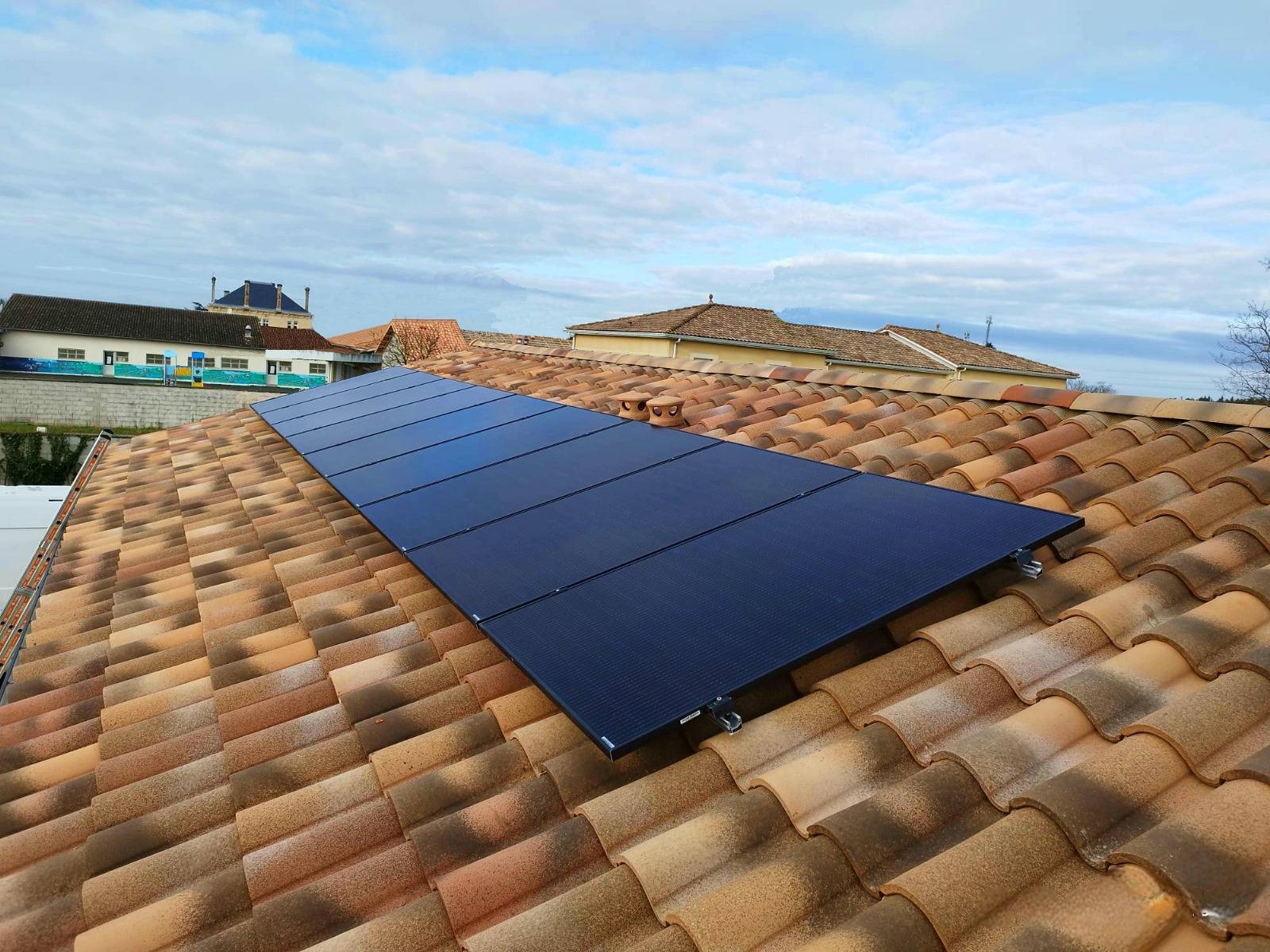 découvrez les solutions photovoltaïques à bordeaux pour optimiser votre consommation d'énergie. profitez d'une installation solaire adaptée à vos besoins et engagez-vous vers un avenir durable.