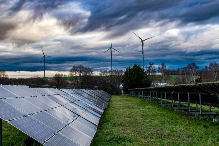 découvrez les avancées et tendances du photovoltaïque en france en 2019. analyse des capacités installées, des politiques gouvernementales et des innovations technologiques qui façonnent l'avenir de l'énergie solaire dans l'hexagone.