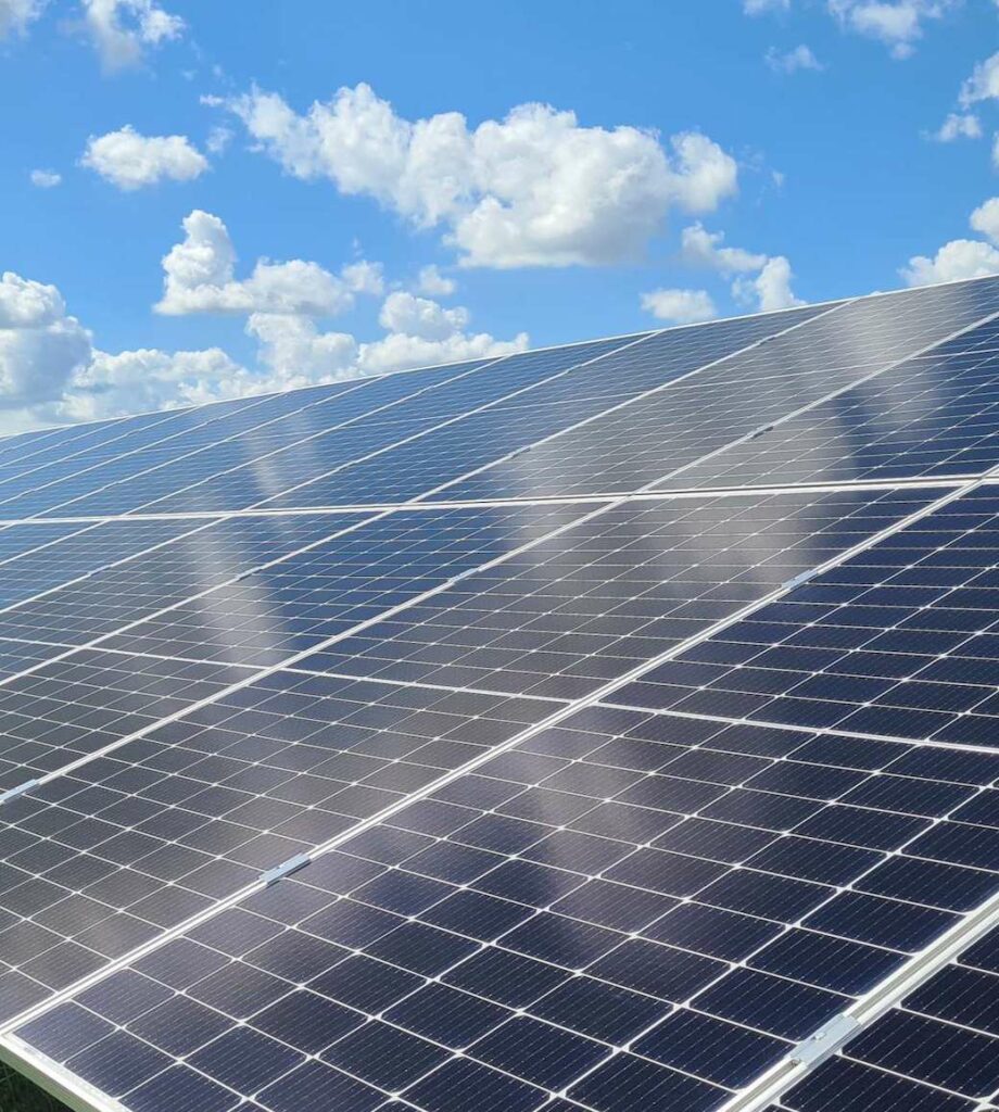 découvrez les avantages du photovoltaïque en guadeloupe : énergie renouvelable, économies sur vos factures, et impact environnemental positif. investissez dans l'avenir durable de votre île !