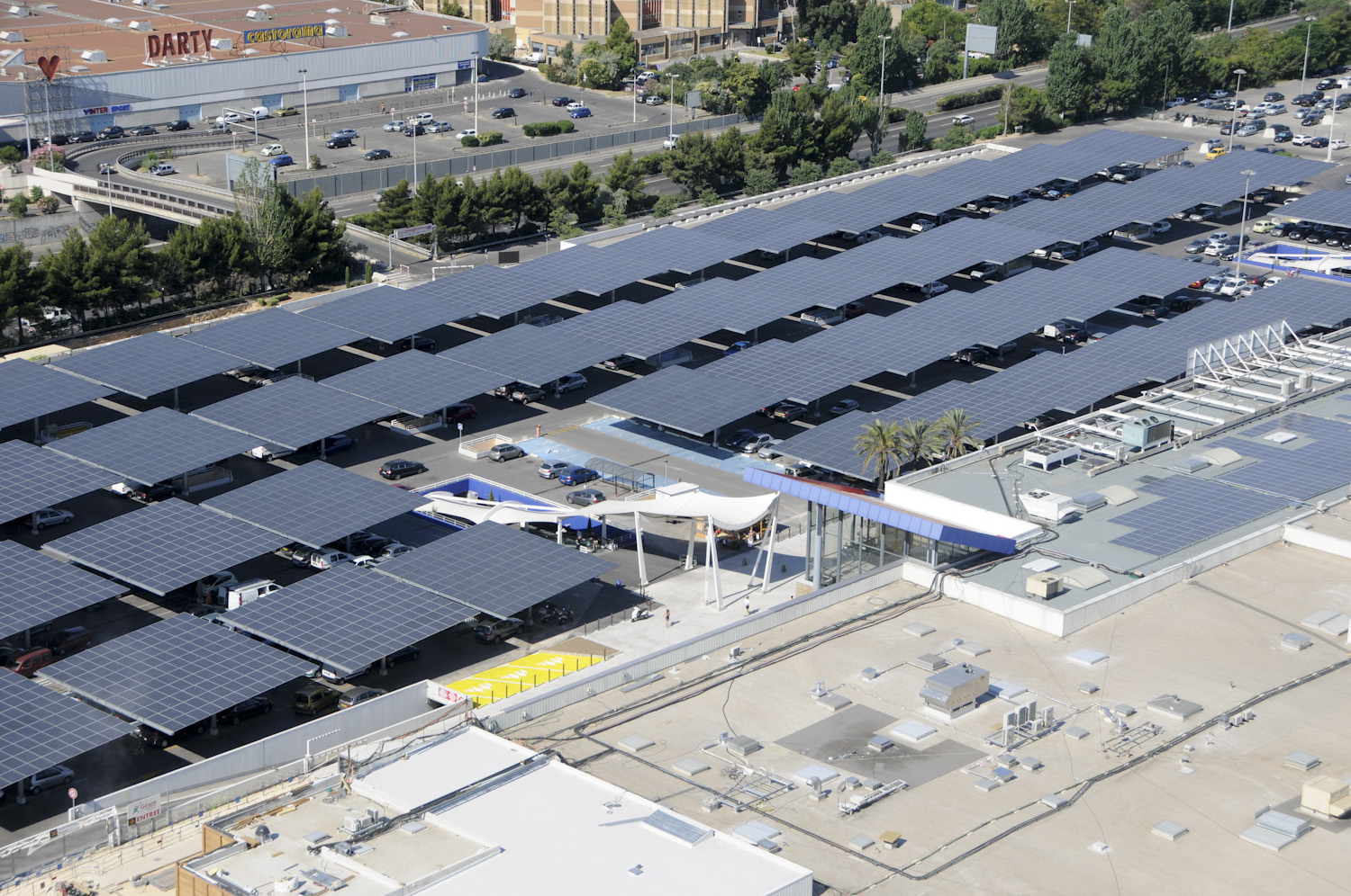 découvrez les solutions photovoltaïques à marseille pour produire votre propre énergie renouvelable. profitez de l'ensoleillement optimal de la région et réduisez vos factures d'électricité tout en contribuant à la transition énergétique.