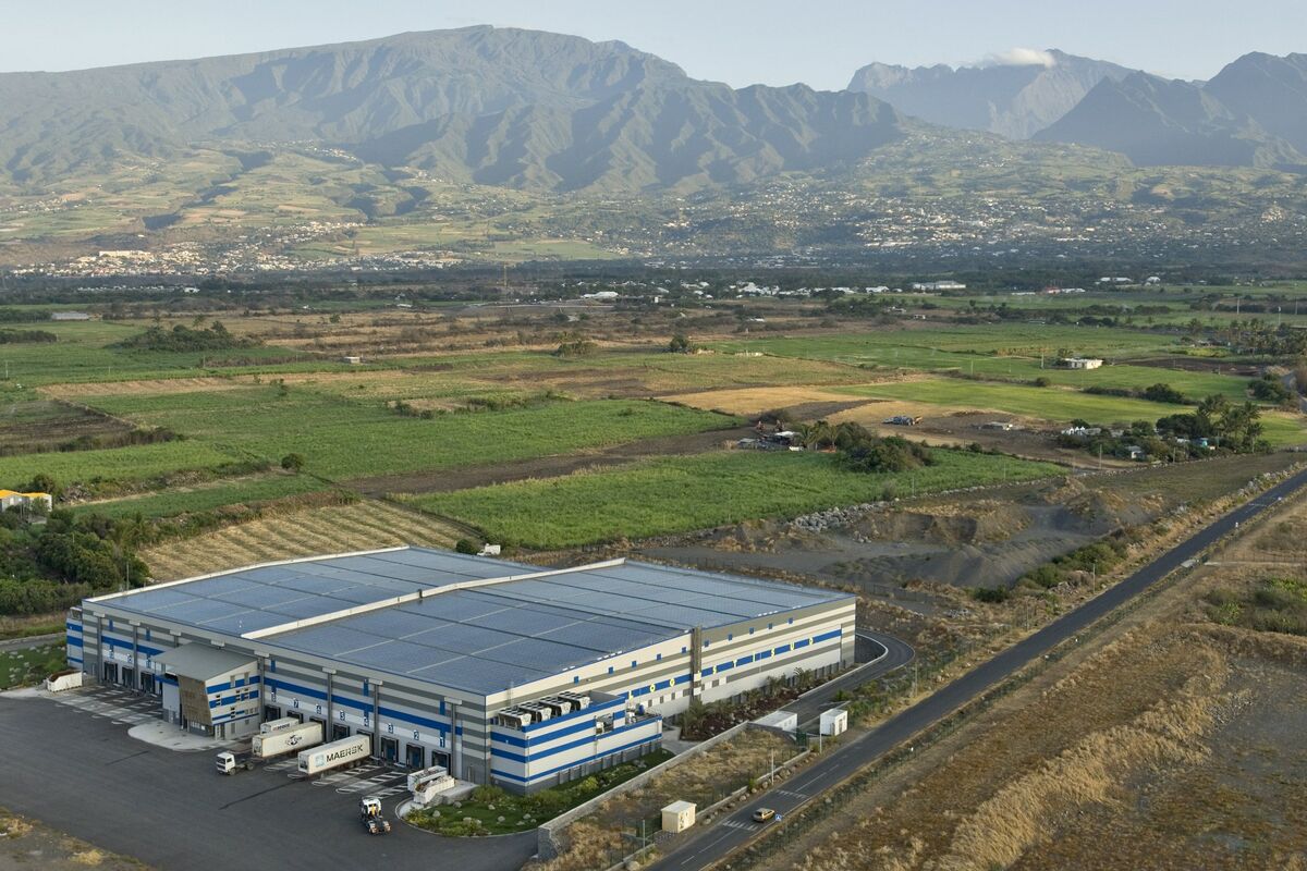 découvrez les avantages du photovoltaïque à la réunion : solutions solaires écologiques, économies d'énergie et initiatives locales pour un avenir durable. informez-vous sur les opportunités d'installation et les aides disponibles pour préserver notre environnement tout en réduisant vos factures d'électricité.