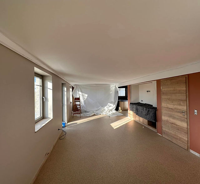 découvrez les avantages du plafond tendu : esthétique moderne, installation rapide et solution optimale pour cacher les imperfections de votre plafond. optez pour un design élégant qui transforme votre espace de vie tout en améliorant son acoustique.