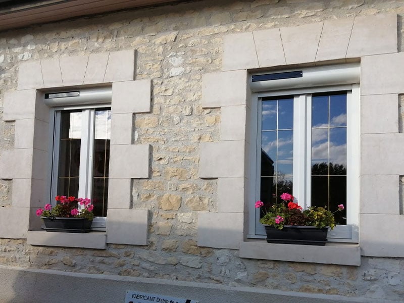 découvrez notre service de pose de fenêtres de haute qualité. nos experts s'assurent d'une installation précise et esthétique pour améliorer l'isolation et l'apparence de votre maison. profitez d'un confort optimal et d'économies d'énergie grâce à nos fenêtres performantes.