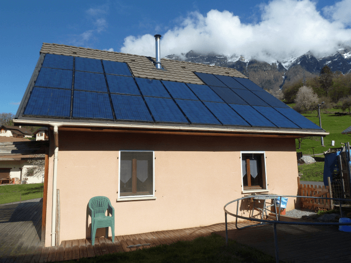 découvrez les prix des panneaux photovoltaïques de 9 kw pour optimiser votre consommation d'énergie et bénéficier d'économies durables. comparez les offres et trouvez le meilleur rapport qualité-prix pour votre projet solaire.