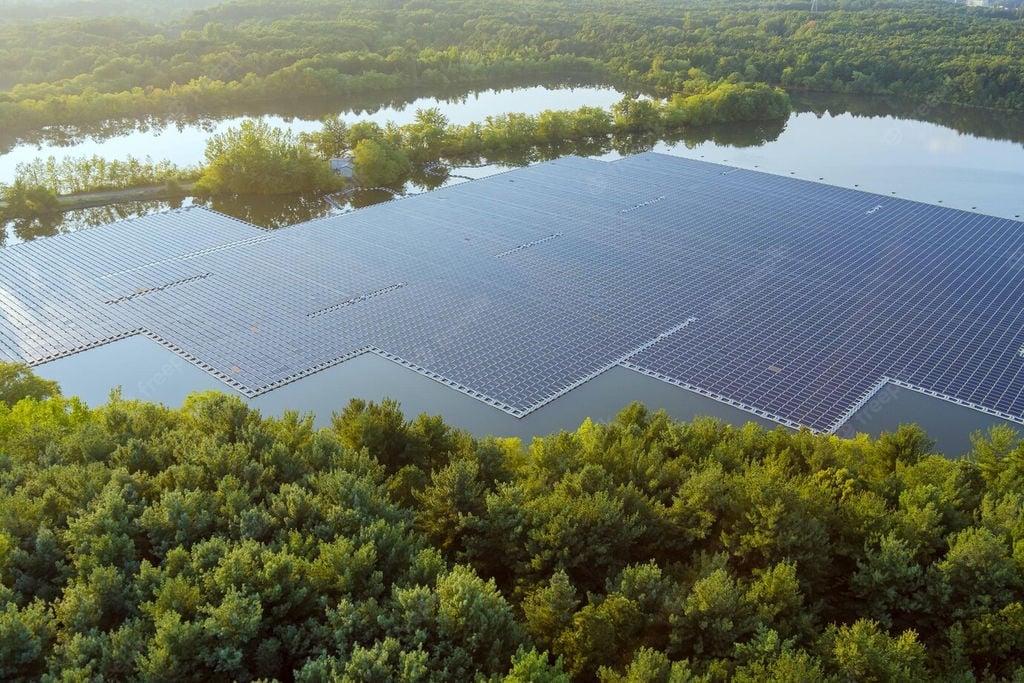 découvrez notre projet solaire innovant visant à promouvoir l'énergie renouvelable et durable. rejoignez-nous dans notre démarche pour un avenir plus vert grâce à des solutions solaires adaptées aux besoins de chacun.