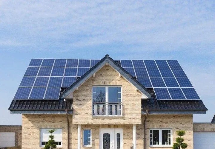 découvrez comment maximiser la rentabilité de vos panneaux solaires. apprenez les meilleures pratiques, les aides financières et les facteurs à considérer pour optimiser votre investissement tout en contribuant à une énergie durable.