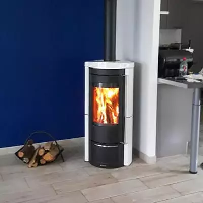 découvrez notre vaste sélection de poêles à granulés de haute qualité, conçus pour allier performance et esthétisme. que vous soyez à la recherche d'un chauffage écologique et économique ou d'un équipement moderne pour votre intérieur, notre gamme de poêles vous offre des solutions adaptées à tous vos besoins. profitez de conseils d'experts et d'un service client à l'écoute pour faire le meilleur choix.