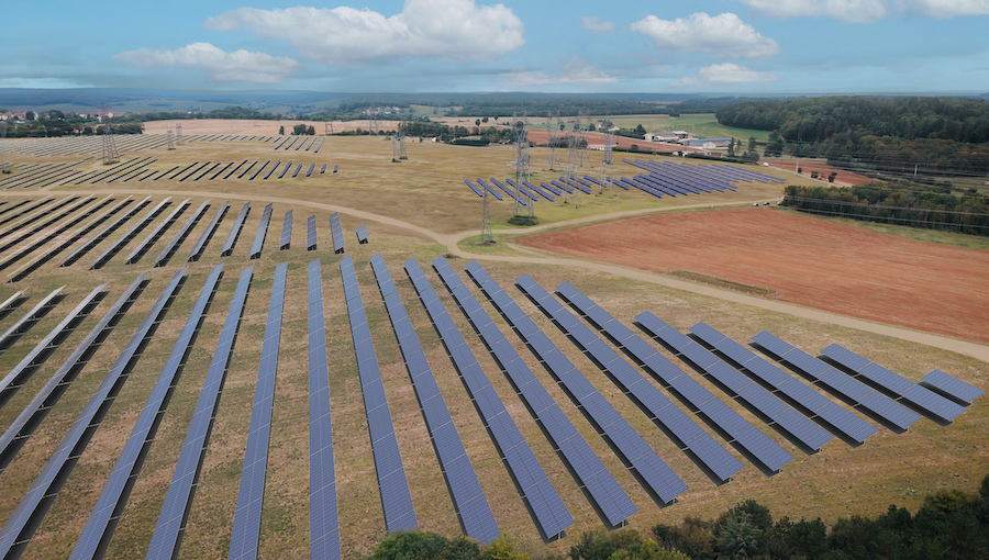 découvrez les enjeux et les opportunités de l'agriculture photovoltaïque en 2025. plongez dans les innovations et les pratiques durables qui transforment le secteur agricole tout en concilignant production alimentaire et énergie renouvelable.