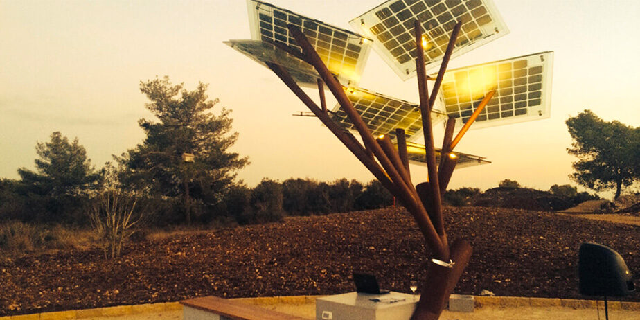 découvrez l'arbre solaire, une innovation écologique alliant design et durabilité. cette installation unique capte l'énergie solaire pour alimenter vos appareils tout en embellissant vos espaces extérieurs. idéal pour un mode de vie plus vert, l'arbre solaire contribue à la préservation de l'environnement tout en offrant une esthétique moderne.