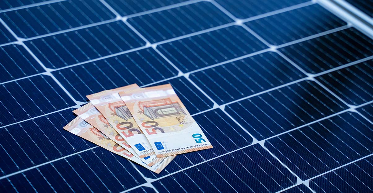 découvrez notre avis sur les panneaux solaires certifiés rge : performances, avantages fiscaux, choix des installateurs et retours d'expérience. informez-vous avant d'investir dans l'énergie solaire et optimisez votre transition énergétique.