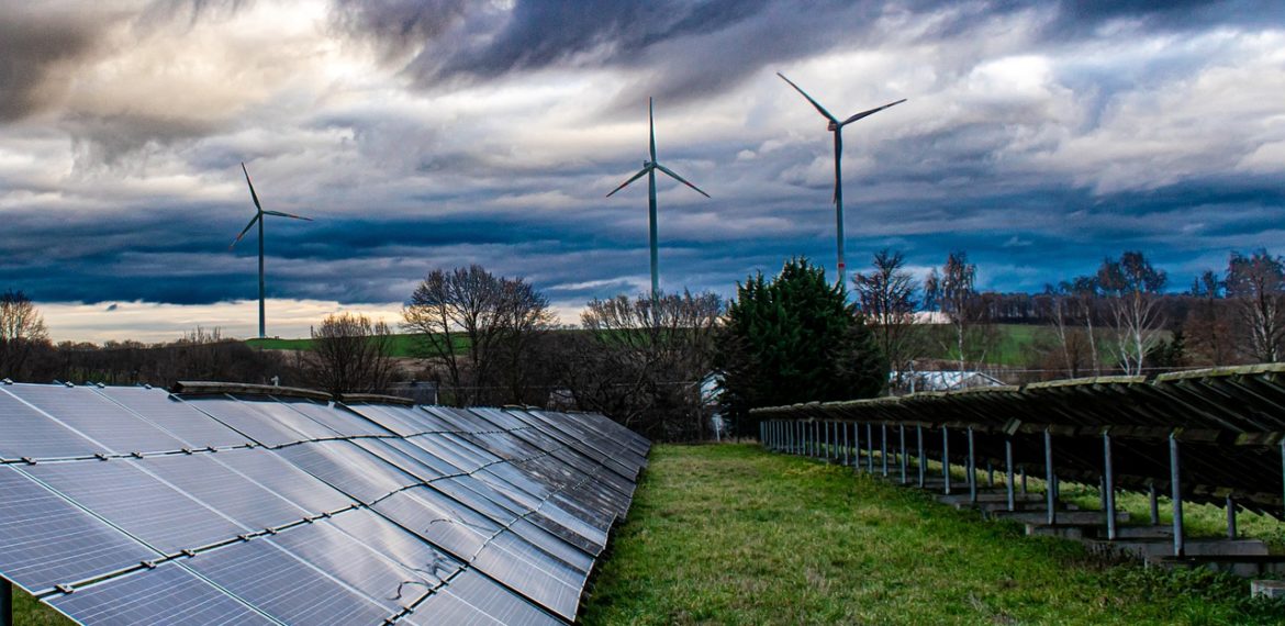 découvrez notre guide complet d'avis sur les panneaux photovoltaïques. obtenez des informations précieuses sur les performances, l'installation et les bénéfices économiques des solutions solaires pour optimiser votre investissement énergétique.
