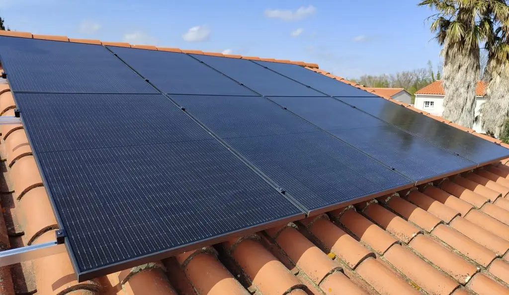 découvrez notre guide complet sur les avis concernant les panneaux photovoltaïques. informez-vous sur les expériences des utilisateurs, les avantages et inconvénients, ainsi que les meilleures options disponibles sur le marché pour maximiser votre investissement en énergie solaire.