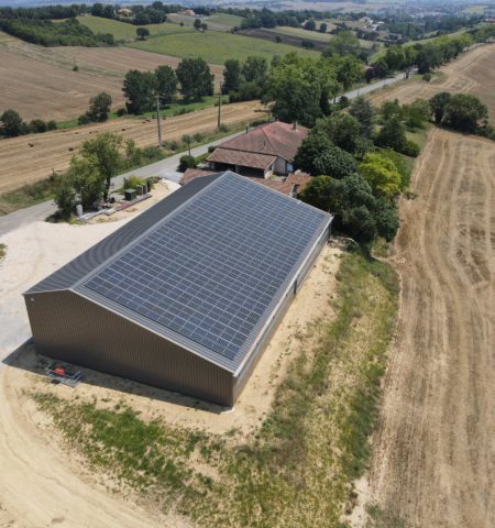découvrez les avantages des bâtiments agricoles solaires, optimisant la production tout en respectant l'environnement. explorez nos solutions durables pour une agriculture moderne et écoresponsable.