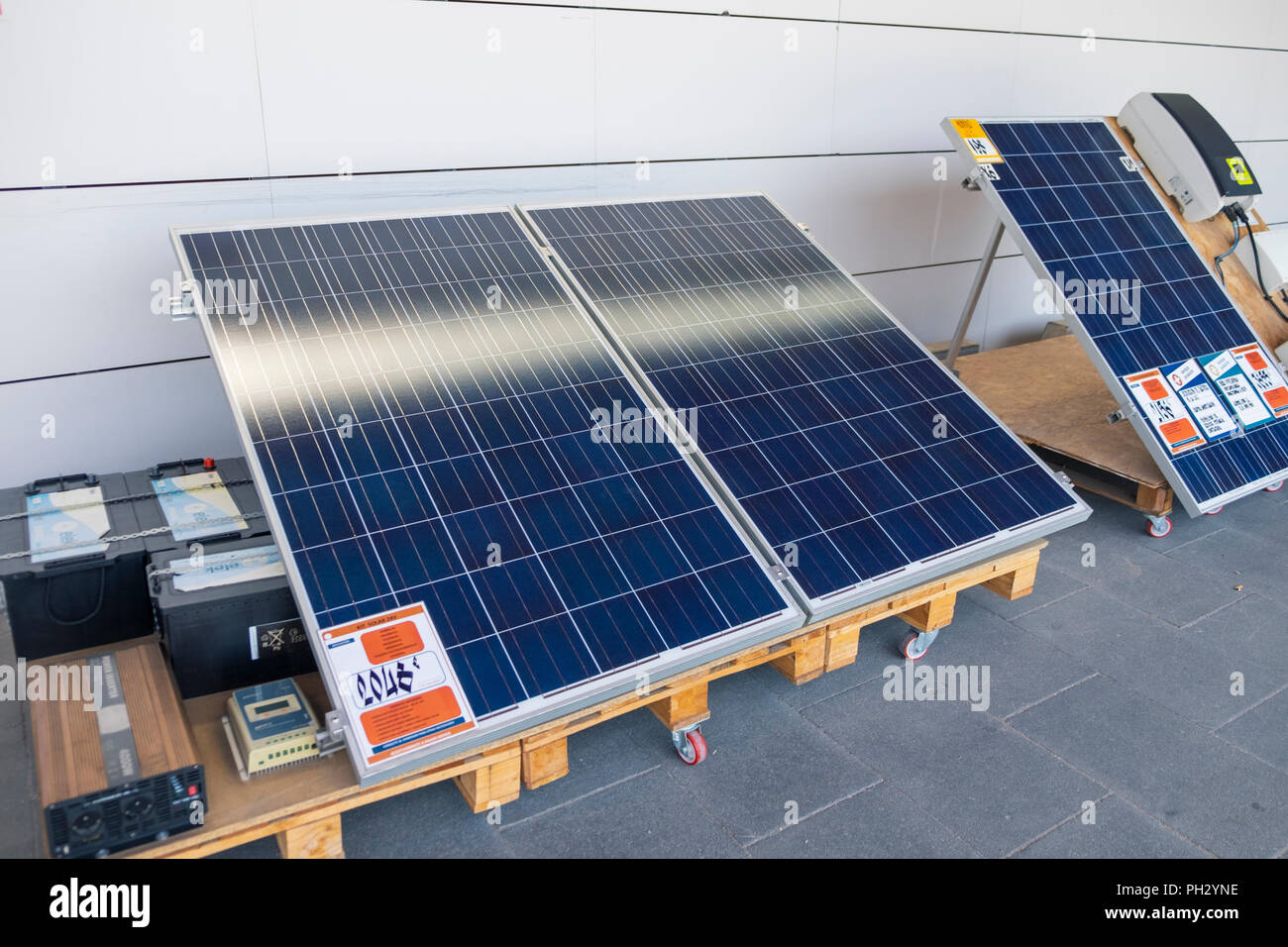 découvrez notre boutique photovoltaïque, spécialisée dans les solutions d'énergie solaire. profitez d'une large gamme de panneaux solaires, d'accessoires et de conseils d'experts pour optimiser votre installation et réduire votre empreinte carbone.