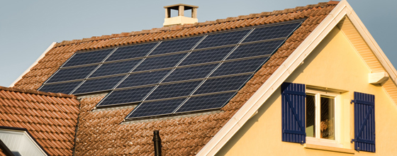 découvrez nos brises soleil photovoltaïques, une solution innovante alliant esthétisme et performance énergétique. profitez d'une protection efficace contre le soleil tout en générant de l'électricité renouvelable pour votre habitation.