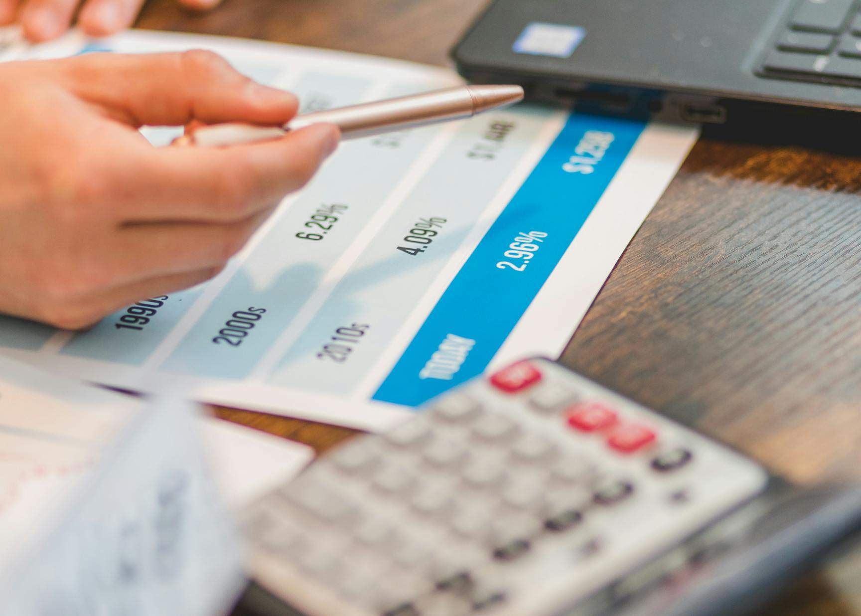 découvrez notre calculateur pv (photovoltaïque) facile à utiliser pour estimer la production d'énergie solaire de votre installation. obtenez des résultats précis et optimisez votre investissement énergétique grâce à nos outils innovants.