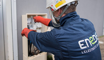 découvrez comment contacter enedis pour toutes vos questions relatives aux panneaux photovoltaïques. obtenez des conseils personnalisés sur l'installation, la gestion et l'entretien de votre système solaire.