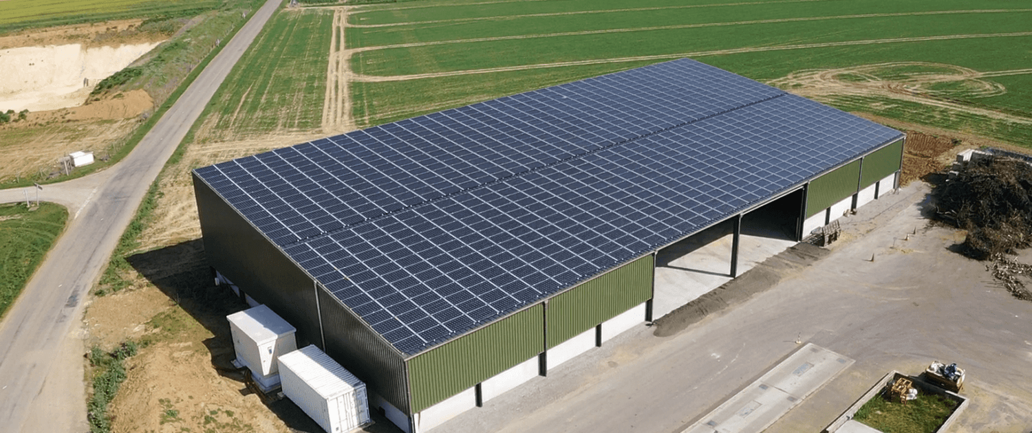 découvrez tout ce qu'il faut savoir sur le coût d'un hangar photovoltaïque. obtenez des estimations, des conseils sur les investissements et des informations sur les aides financières disponibles pour optimiser votre projet d'énergie solaire.