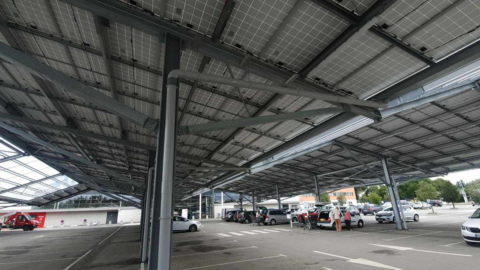 découvrez tout sur le coût des ombrières : prix d'installation, matériaux, entretien et avantages. informez-vous pour faire le meilleur choix pour votre projet.