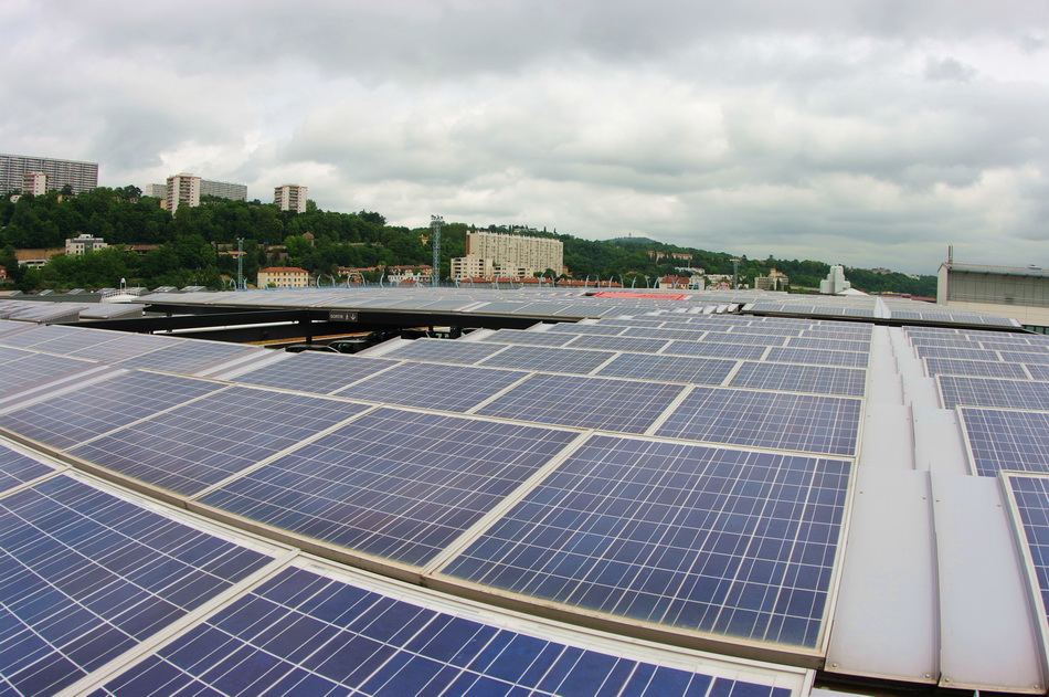 découvrez le décret photovoltaïque 500 kw, une réglementation essentielle pour les producteurs d'énergie solaire. cette mesure vise à encourager l'innovation et à faciliter l'accès à des installations photovoltaïques performantes, permettant ainsi une transition énergétique durable et rentable.