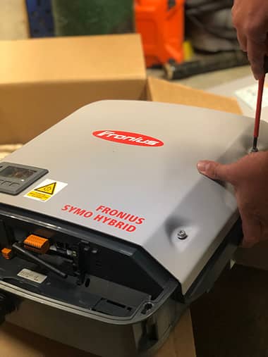 besoin d'aide pour votre onduleur ? notre service de dépannage offre des solutions rapides et efficaces pour garantir la continuité de votre alimentation électrique. faites confiance à notre expertise pour résoudre tous vos problèmes d'onduleur.