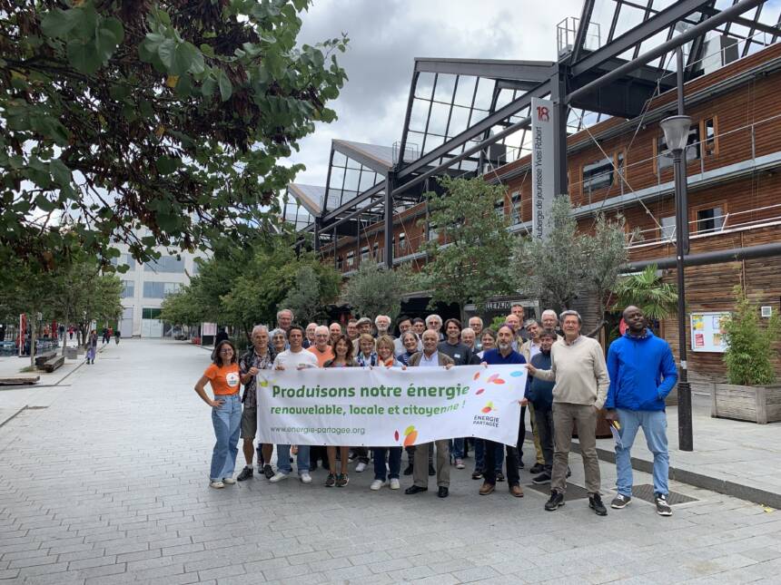 découvrez les solutions d'énergie renouvelable à paris : panneaux solaires, éoliennes et innovations écologiques pour un avenir durable. rejoignez le mouvement vers une ville plus verte.