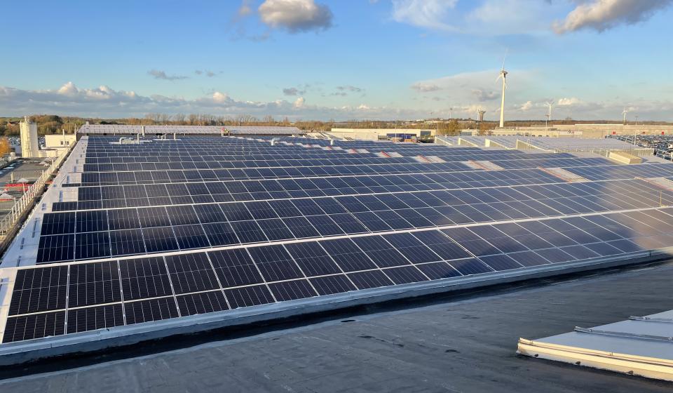 découvrez les solutions solaires proposées par engie en belgique. optez pour des panneaux solaires performants et durables, adaptés à vos besoins énergétiques, tout en contribuant à la transition écologique. profitez d'un accompagnement personnalisé pour réaliser des économies sur votre facture d'électricité.