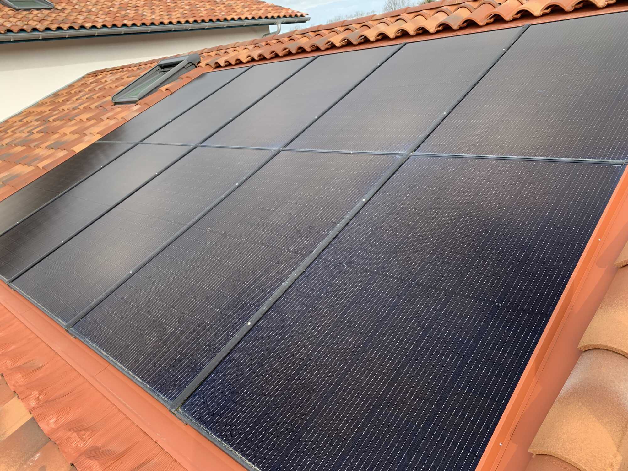 découvrez notre guide complet sur l'évaluation des panneaux solaires. apprenez à analyser leur performance, rentabilité et impact environnemental pour faire un choix éclairé sur votre investissement énergétique.