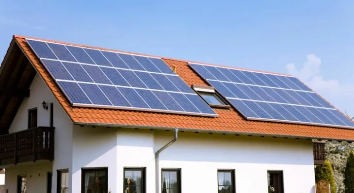 découvrez les changements majeurs de la fiscalité photovoltaïque pour 2025. informez-vous sur les exonérations fiscales, les aides gouvernementales et les avantages pour les propriétaires de panneaux solaires. optimisez votre investissement et préparez-vous à tirer le meilleur parti de votre production d'énergie solaire grâce aux nouvelles réglementations.
