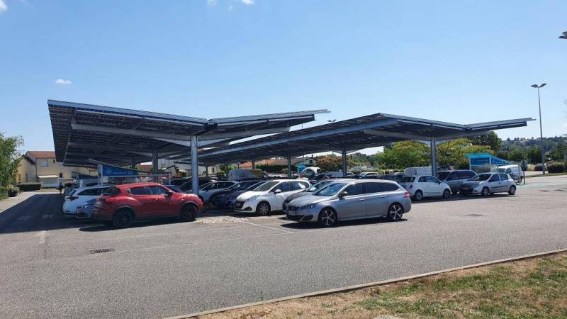 découvrez notre service de garage solaire gratuit, une solution innovante pour recharger votre véhicule électrique tout en profitant d'une énergie propre et durable. réduisez vos coûts et participez à la transition énergétique tout en bénéficiant d'installations optimales.