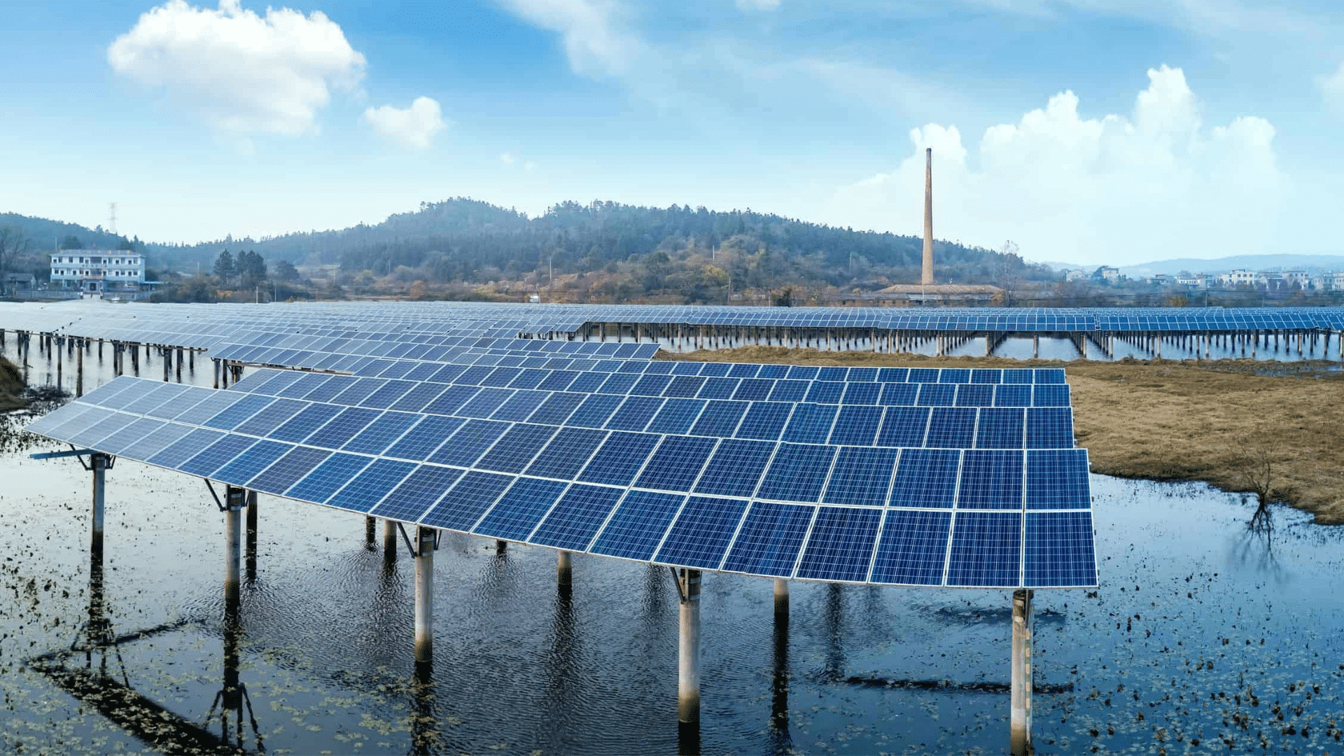 découvrez l'impact environnemental des panneaux solaires : avantages écologiques, empreinte carbone, recyclage et durabilité. informez-vous sur les effets de cette source d'énergie renouvelable sur notre planète.