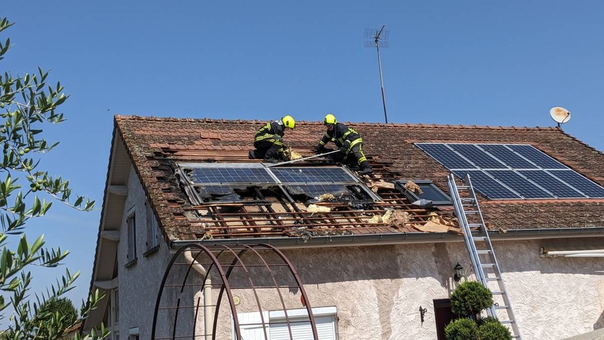 découvrez l'incendie solaire, un phénomène rare et fascinant qui se produit sur notre étoile, le soleil. explorez ses causes, ses impacts sur l'espace et notre planète, ainsi que les recherches en cours pour mieux comprendre ces événements impressionnants.