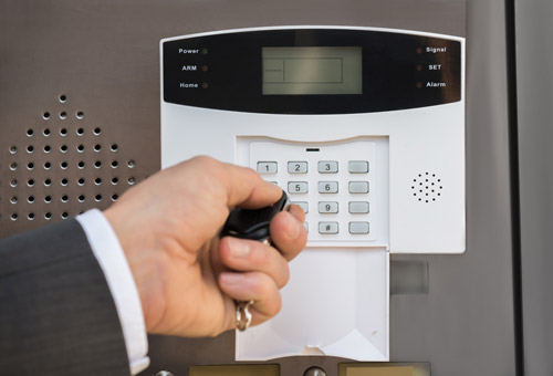 découvrez nos services d'installation d'alarme, conçus pour sécuriser votre domicile ou votre entreprise. profitez de systèmes modernes et fiables, associés à une expertise professionnelle pour garantir votre tranquillité d'esprit.