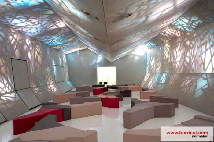 découvrez nos services d'installation de toiles tendues barrisol, offrant des solutions modernes et esthétiques pour embellir vos espaces. que ce soit pour des projets résidentiels ou commerciaux, notre équipe d'experts garantit une pose impeccable et personnalisée. transformez votre intérieur avec barrisol !