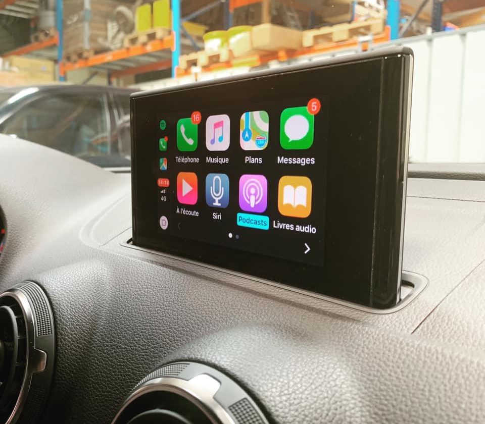 découvrez nos services d'installation carplay pour audi. transformez votre expérience de conduite grâce à une intégration fluide de votre smartphone avec notre équipe d'experts. profitez de fonctionnalités avancées et d'un confort optimal au volant.
