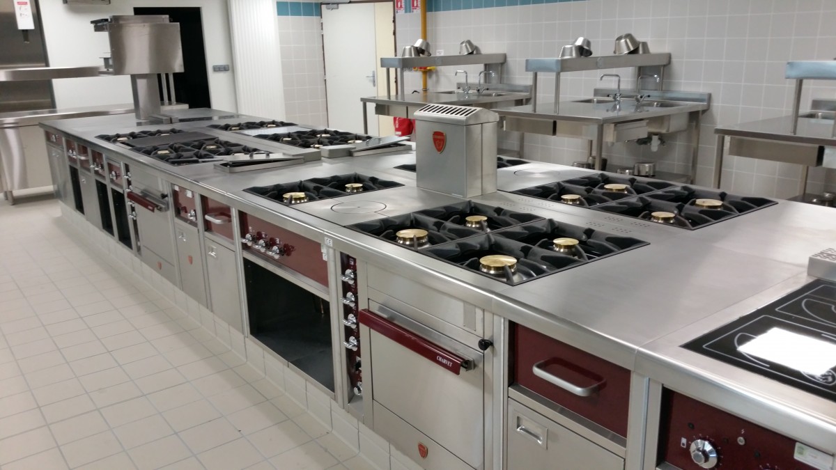 découvrez nos services d'installation de cuisines sur mesure. faites confiance à nos experts pour transformer votre espace de vie avec des designs modernes et fonctionnels, adaptés à vos besoins et à votre budget.