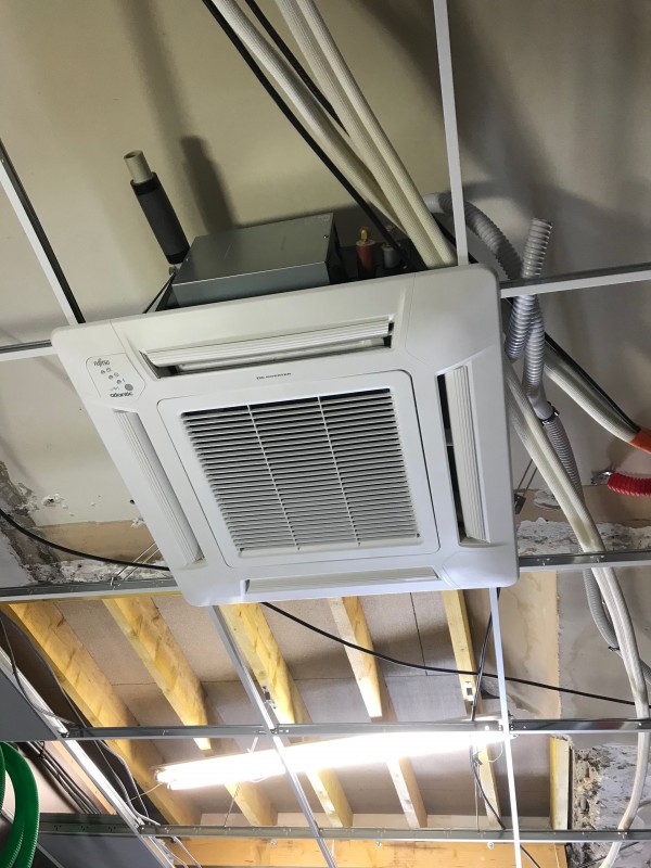 découvrez notre service d'installation de pompes à chaleur air-air, alliant performance et économie d'énergie. faites confiance à nos experts pour un confort optimal tout au long de l'année.