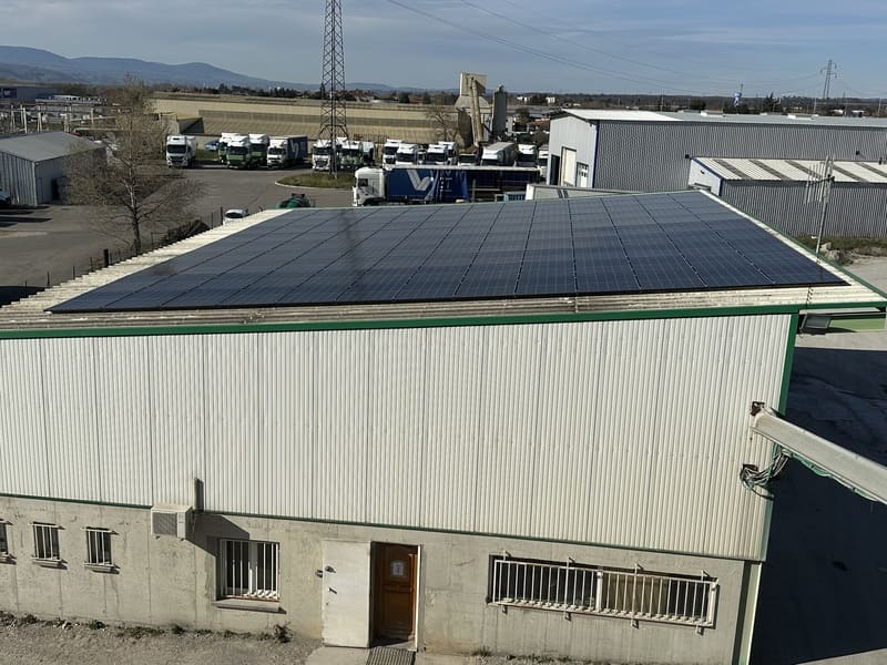 découvrez notre service d'installation de panneaux solaires à minversheim, offrant des solutions énergétiques durables et performantes pour votre maison. profitez d'une énergie renouvelable et réduisez vos factures d'électricité avec nos experts qualifiés.