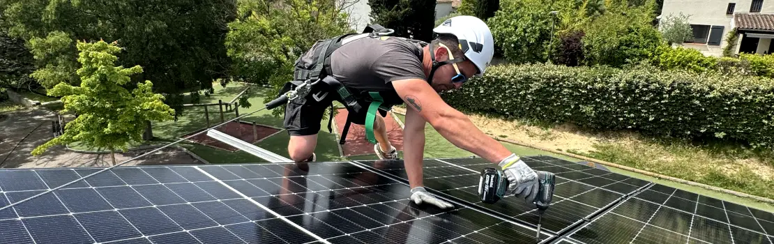 découvrez nos services d'installation de panneaux solaires pour une énergie durable et économique. profitez d'une expertise professionnelle et d'un accompagnement personnalisé pour réduire votre facture d'électricité et contribuer à la protection de l'environnement. contactez-nous dès aujourd'hui !