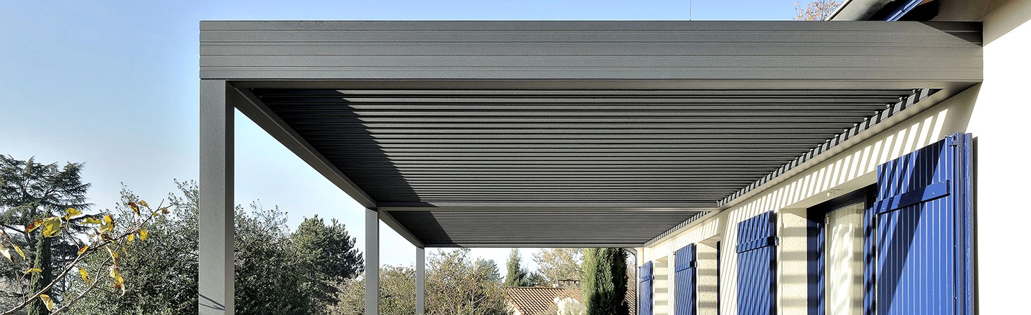 découvrez nos services d'installateur de pergola pour transformer votre espace extérieur en un refuge confortable et élégant. nos experts vous accompagnent dans le choix et l'installation de pergolas sur mesure, adaptées à vos besoins et à votre style. profitez de votre jardin toute l'année !