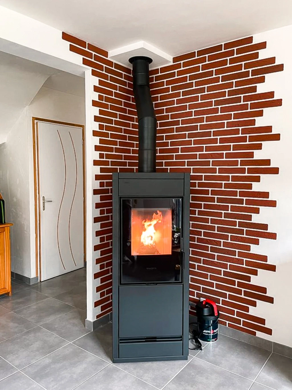 découvrez notre service d'installation de poêles à granulés à albertville. profitez d'un confort thermique optimal avec des conseils d'experts, une pose soignée et des équipements de qualité pour réduire vos factures de chauffage tout en respectant l'environnement.