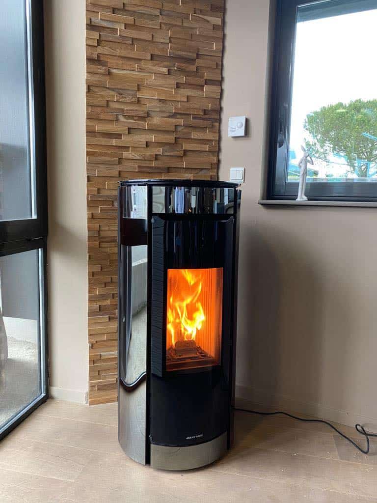 découvrez nos services d'installation de poêles à granulés à perpignan. profitez d'un chauffage écologique et économique, avec des experts à votre service pour une installation rapide et efficace dans votre domicile.